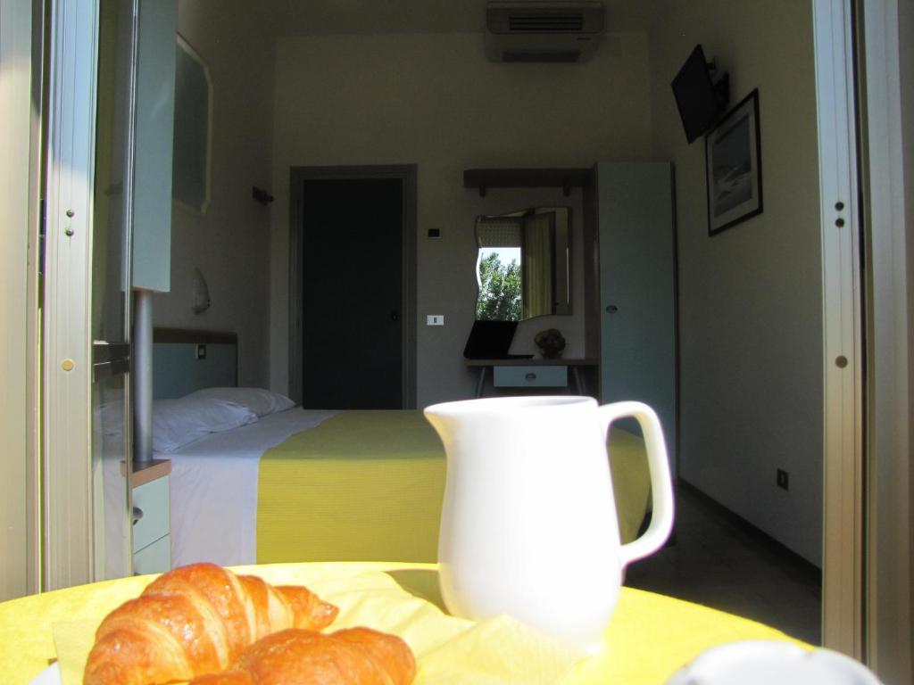 Hotel Etna - Nuova Gestione Romagnola All-Inclusive Spiaggia Parcheggio Riccione Chambre photo