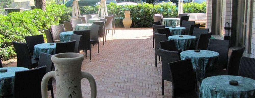 Hotel Etna - Nuova Gestione Romagnola All-Inclusive Spiaggia Parcheggio Riccione Extérieur photo